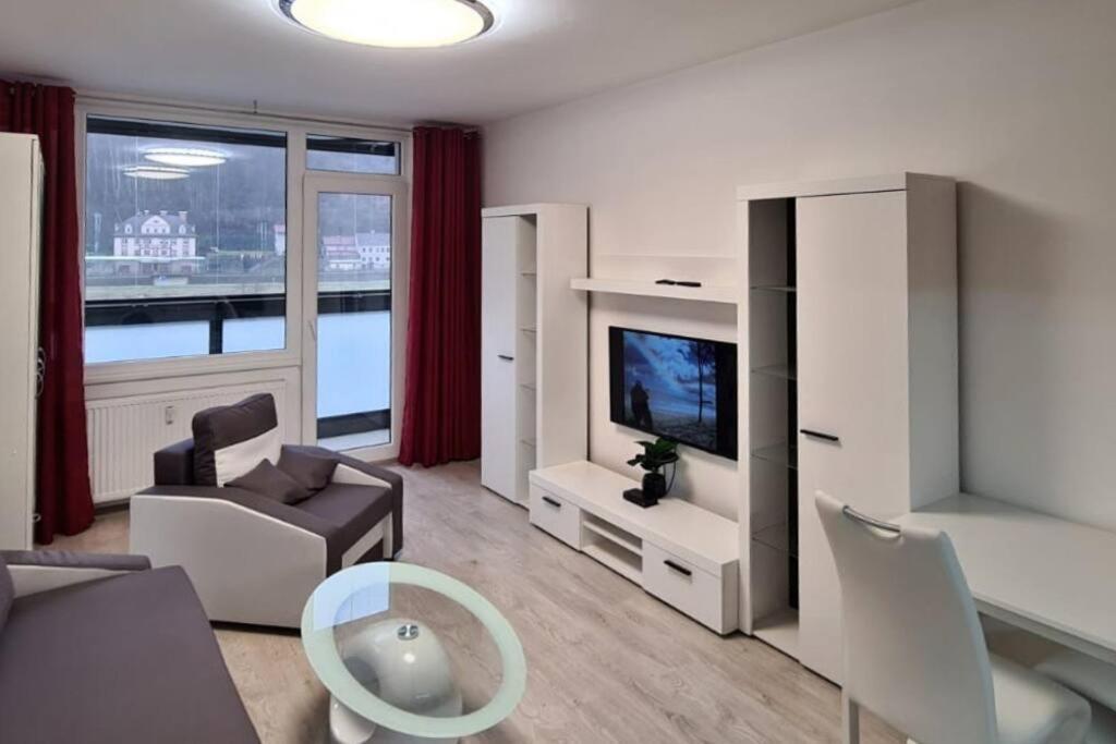 Utulny Apartman V Centru, S Krasnym Vyhledem Decin Exterior foto